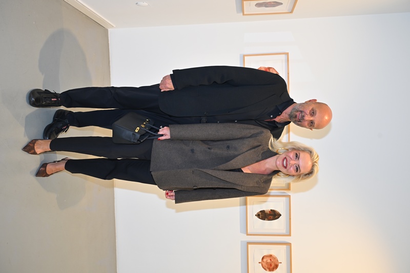 Cemiyet Ve Sanat Dünyas� Akaretler�de Bulu�tu  Türkiye�nin En De�erli Koleksiyonlar�  Artweeks �stanbul Collectors Edisyonu �le �lk Kez Soka�a �ndi!